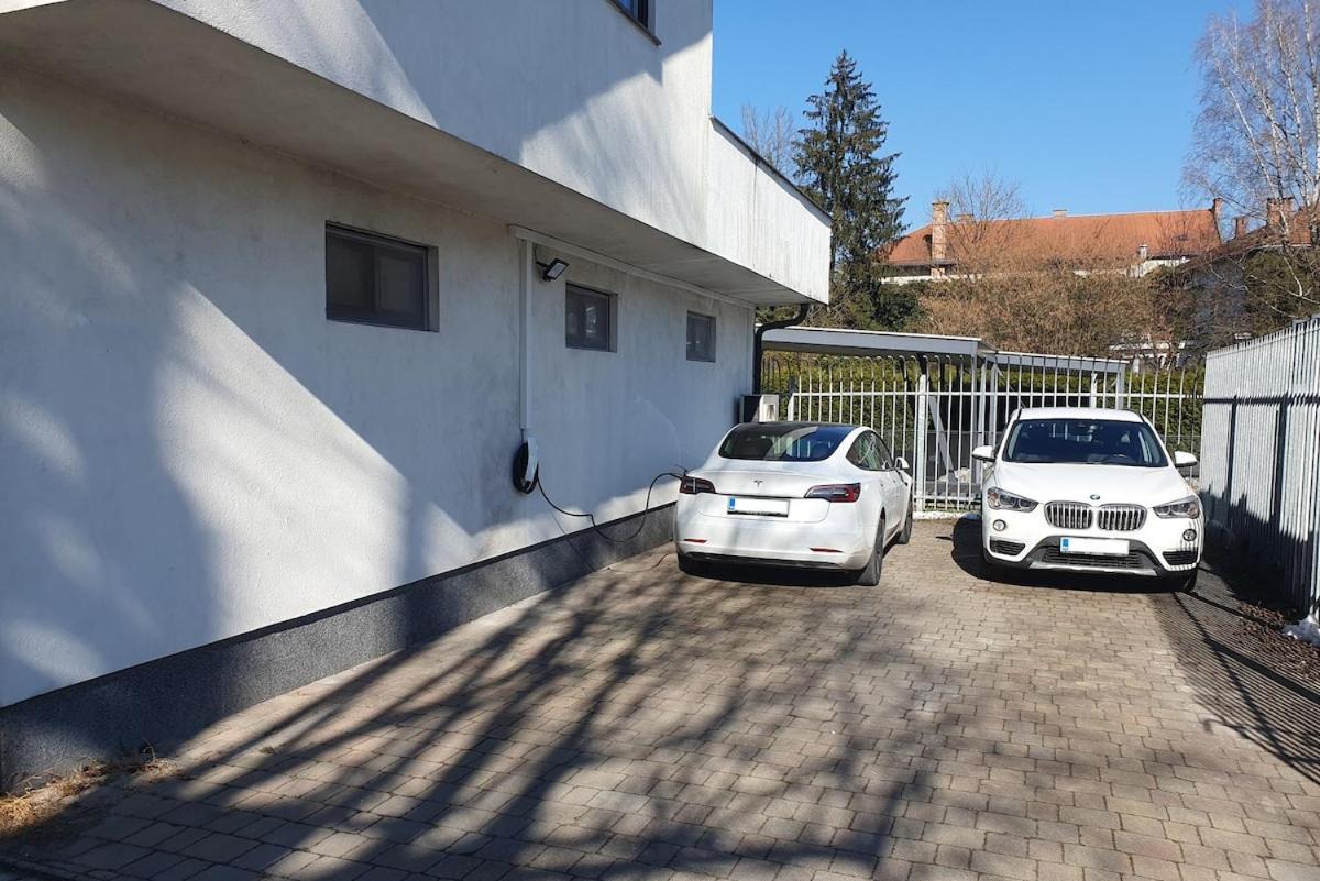 Spacious Apartment, Terrace, Gg *